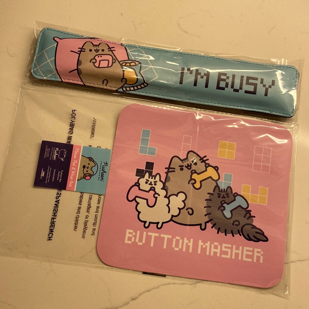 Pusheen box exclusive!🌟 gamer Pusheen keyboard wrist rest pad and mouse pad💻